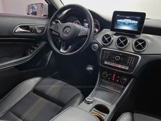 MERCEDES-BENZ GLA 200 1.6 CGI ADVANCE 16V TURBO 2018/2018 ÓTIMA CAR FLORES DA CUNHA / Carros no Vale