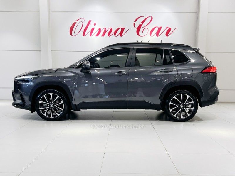TOYOTA COROLLA 1.8 CROSS XRX 16V HÍBRIDO 2023/2024 ÓTIMA CAR FLORES DA CUNHA / Carros no Vale TOYOTA COROLLA 1.8 CROSS XRX 16V HÍBRIDO 2023/2024 ÓTIMA CAR FLORES DA CUNHA / Carros no Vale