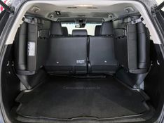 TOYOTA HILUX SW4 2.8 4X4 SRX PLATINUM TURBO 7 LUGARES 2023/2024 ÓTIMA CAR FLORES DA CUNHA / Carros no Vale
