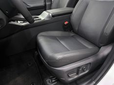 TOYOTA RAV4 2.5 SX 4WD HÍBRIDO 2026/2026 ÓTIMA CAR FLORES DA CUNHA / Carros no Vale
