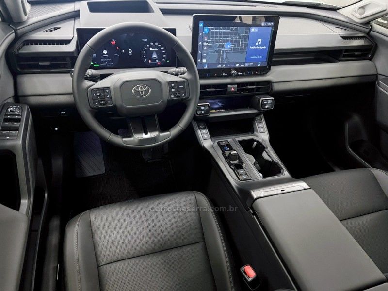 TOYOTA RAV4 2.5 SX 4WD HÍBRIDO 2026/2026 ÓTIMA CAR FLORES DA CUNHA / Carros no Vale