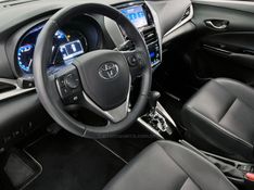 TOYOTA YARIS 1.5 XS CONNECT 16V 2021/2022 ÓTIMA CAR FLORES DA CUNHA / Carros no Vale