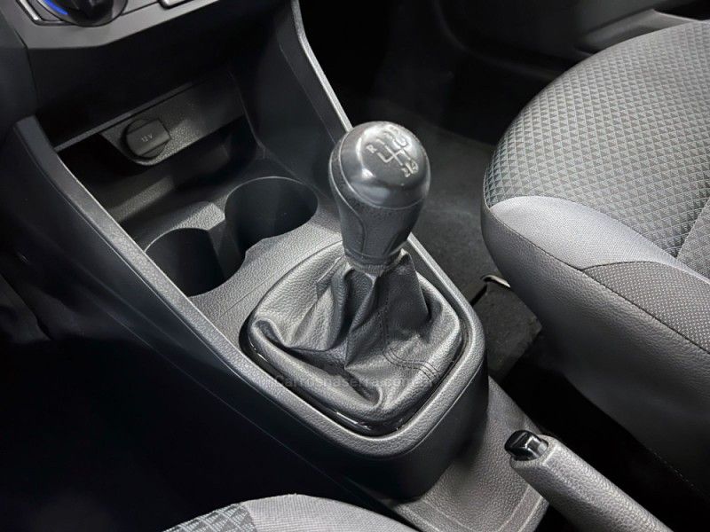 VOLKSWAGEN GOL 1.0 12V MPI TOTALFLEX 2019/2020 ÓTIMA CAR FLORES DA CUNHA / Carros no Vale