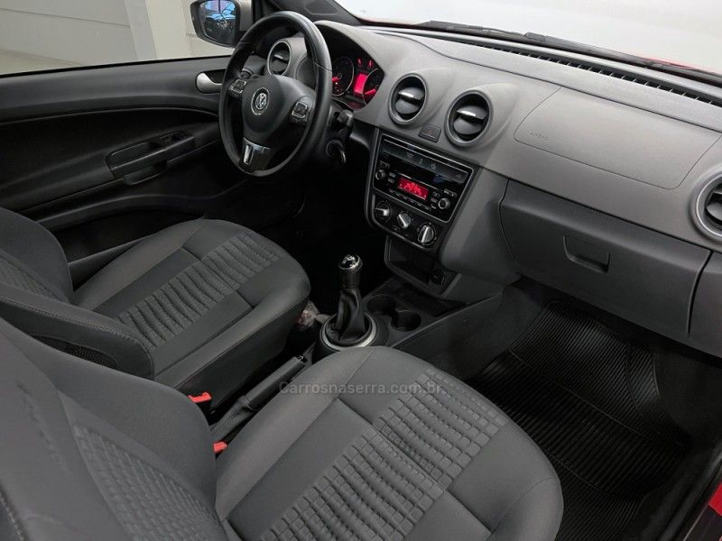 VOLKSWAGEN SAVEIRO 1.6 CROSS CE 8V 2014/2015 ÓTIMA CAR FLORES DA CUNHA / Carros no Vale