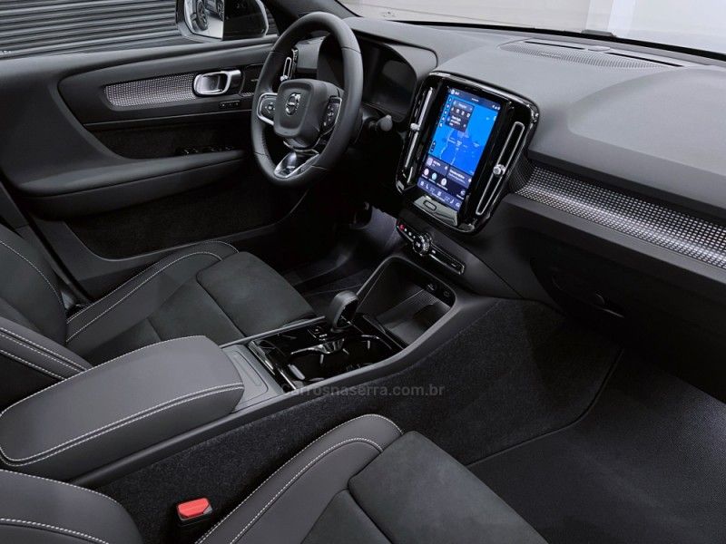 VOLVO EC40 ULTRA P8 ELÉTRICO 2026/2026 ÓTIMA CAR FLORES DA CUNHA / Carros no Vale VOLVO EC40 ULTRA P8 ELÉTRICO 2026/2026 ÓTIMA CAR FLORES DA CUNHA / Carros no Vale