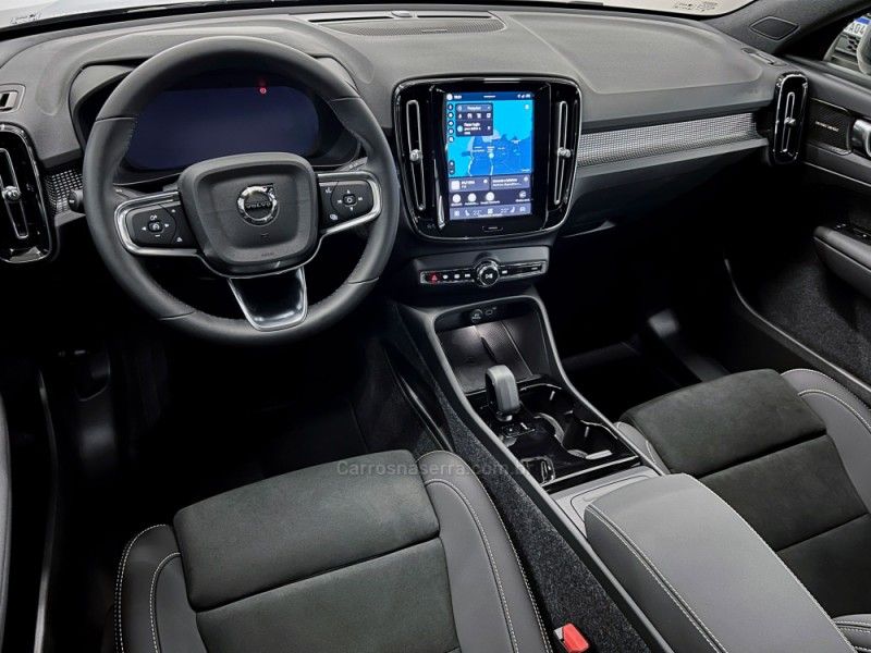 VOLVO EC40 ULTRA P8 ELÉTRICO 2026/2026 ÓTIMA CAR FLORES DA CUNHA / Carros no Vale VOLVO EC40 ULTRA P8 ELÉTRICO 2026/2026 ÓTIMA CAR FLORES DA CUNHA / Carros no Vale