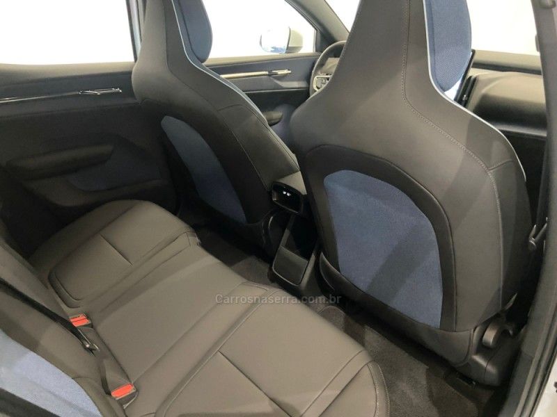 VOLVO EX30 CORE EXTENDED RANGE 2024/2025 ÓTIMA CAR FLORES DA CUNHA / Carros no Vale