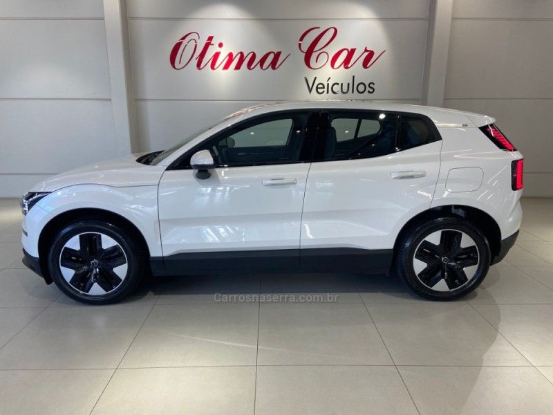 VOLVO EX30 CORE EXTENDED RANGE 2024/2025 ÓTIMA CAR FLORES DA CUNHA / Carros no Vale