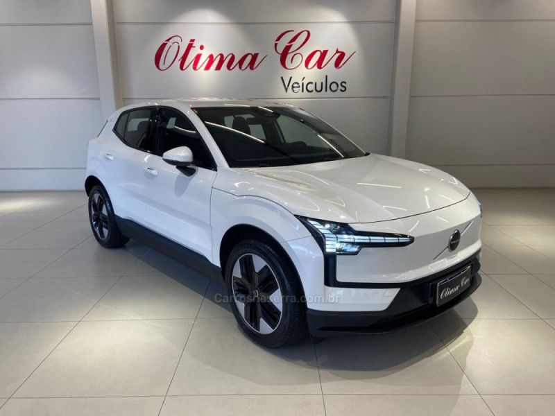 VOLVO EX30 CORE EXTENDED RANGE 2024/2025 ÓTIMA CAR FLORES DA CUNHA / Carros no Vale