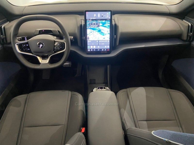 VOLVO EX30 CORE EXTENDED RANGE 2024/2025 ÓTIMA CAR FLORES DA CUNHA / Carros no Vale