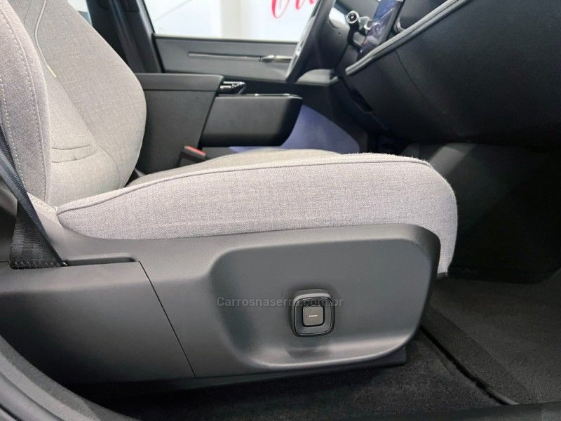 VOLVO EX30 ULTRA EXTENDED RANGE 2024/2024 ÓTIMA CAR FLORES DA CUNHA / Carros no Vale