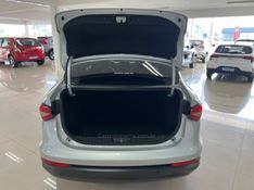 FIAT CRONOS 1.3 DRIVE 2025/2025 CIMIRRO AUTOMÓVEIS TAQUARA / Carros no Vale
