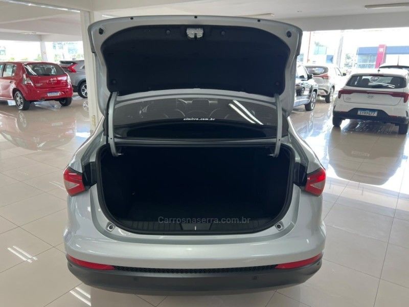FIAT CRONOS 1.3 DRIVE 2025/2025 CIMIRRO AUTOMÓVEIS TAQUARA / Carros no Vale FIAT CRONOS 1.3 DRIVE 2025/2025 CIMIRRO AUTOMÓVEIS TAQUARA / Carros no Vale
