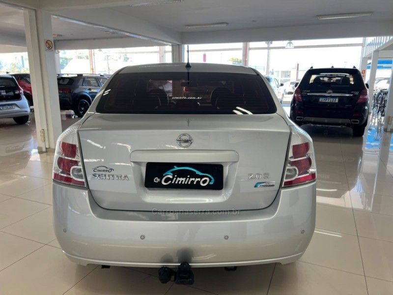 NISSAN SENTRA 2.0 S 16V 2008/2009 CIMIRRO AUTOMÓVEIS TAQUARA / Carros no Vale