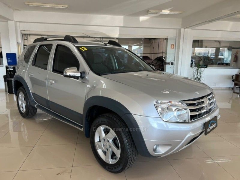 RENAULT DUSTER 1.6 DYNAMIQUE 4X2 16V 2013/2013 CIMIRRO AUTOMÓVEIS TAQUARA / Carros no Vale RENAULT DUSTER 1.6 DYNAMIQUE 4X2 16V 2013/2013 CIMIRRO AUTOMÓVEIS TAQUARA / Carros no Vale