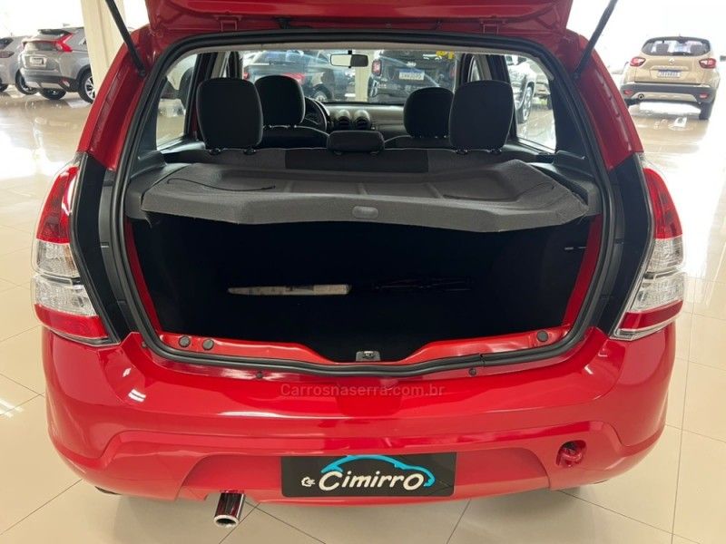 RENAULT SANDERO 1.0 EXPRESSION 16V 2013/2014 CIMIRRO AUTOMÓVEIS TAQUARA / Carros no Vale RENAULT SANDERO 1.0 EXPRESSION 16V 2013/2014 CIMIRRO AUTOMÓVEIS TAQUARA / Carros no Vale