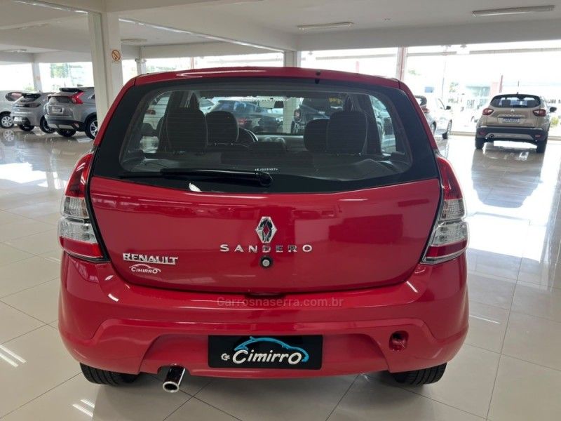RENAULT SANDERO 1.0 EXPRESSION 16V 2013/2014 CIMIRRO AUTOMÓVEIS TAQUARA / Carros no Vale RENAULT SANDERO 1.0 EXPRESSION 16V 2013/2014 CIMIRRO AUTOMÓVEIS TAQUARA / Carros no Vale