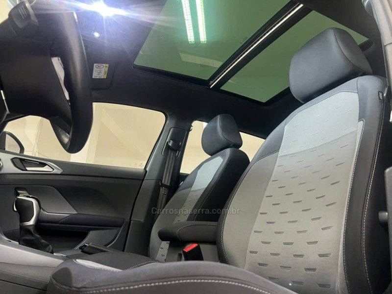 VOLKSWAGEN T-CROSS 1.0 COMFORTLINE TSI 2020/2021 CIMIRRO AUTOMÓVEIS TAQUARA / Carros no Vale VOLKSWAGEN T-CROSS 1.0 COMFORTLINE TSI 2020/2021 CIMIRRO AUTOMÓVEIS TAQUARA / Carros no Vale