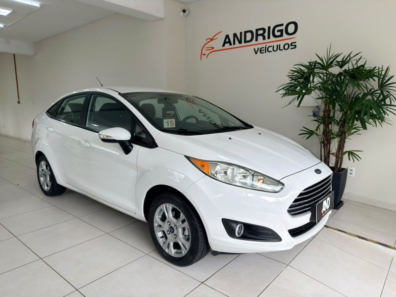 FORD FIESTA 1.6 SE SEDAN 16V 2015/2015 ANDRIGO VEÍCULOS CAXIAS DO SUL / Carros no Vale FORD FIESTA 1.6 SE SEDAN 16V 2015/2015 ANDRIGO VEÍCULOS CAXIAS DO SUL / Carros no Vale