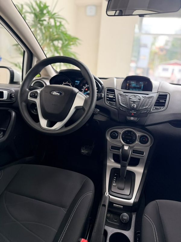 FORD FIESTA 1.6 SE SEDAN 16V 2015/2015 ANDRIGO VEÍCULOS CAXIAS DO SUL / Carros no Vale FORD FIESTA 1.6 SE SEDAN 16V 2015/2015 ANDRIGO VEÍCULOS CAXIAS DO SUL / Carros no Vale