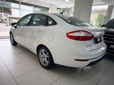 FORD FIESTA 1.6 SE SEDAN 16V 2015/2015 ANDRIGO VEÍCULOS CAXIAS DO SUL / Carros no Vale