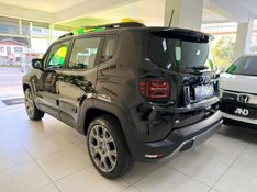JEEP RENEGADE 1.3 S T270 16V TURBO 4×4 2023/2023 ANDRIGO VEÍCULOS CAXIAS DO SUL / Carros no Vale