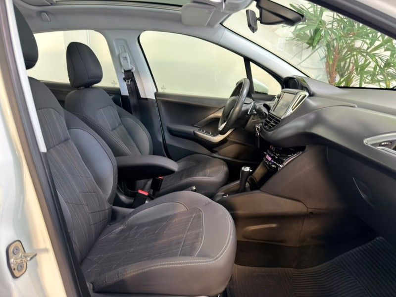 PEUGEOT 208 1.6 GRIFFE 16V 2016/2016 ANDRIGO VEÍCULOS CAXIAS DO SUL / Carros no Vale PEUGEOT 208 1.6 GRIFFE 16V 2016/2016 ANDRIGO VEÍCULOS CAXIAS DO SUL / Carros no Vale