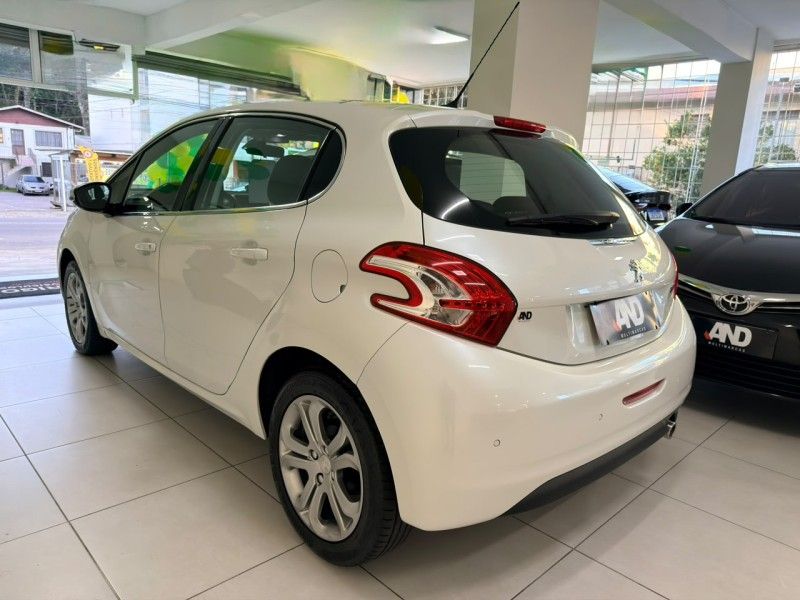 PEUGEOT 208 1.6 GRIFFE 16V 2016/2016 ANDRIGO VEÍCULOS CAXIAS DO SUL / Carros no Vale PEUGEOT 208 1.6 GRIFFE 16V 2016/2016 ANDRIGO VEÍCULOS CAXIAS DO SUL / Carros no Vale