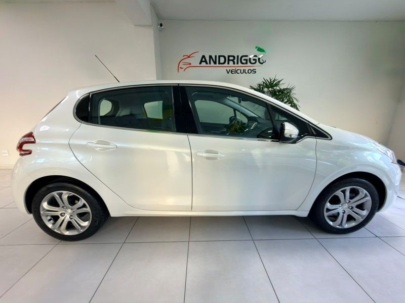 PEUGEOT 208 1.6 GRIFFE 16V 2016/2016 ANDRIGO VEÍCULOS CAXIAS DO SUL / Carros no Vale PEUGEOT 208 1.6 GRIFFE 16V 2016/2016 ANDRIGO VEÍCULOS CAXIAS DO SUL / Carros no Vale