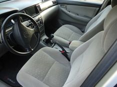 TOYOTA COROLLA 1.6 XLI 16V 2006/2006 BOURSCHEID CARROS E MOTOS SANTA CLARA DO SUL / Carros no Vale