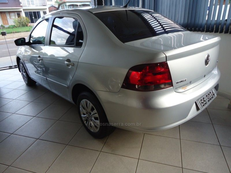 VOLKSWAGEN VOYAGE 1.6 MI TREND 8V 2011/2012 BOURSCHEID CARROS E MOTOS SANTA CLARA DO SUL / Carros no Vale