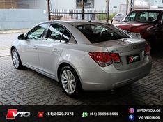 CHEVROLET CRUZE 1.8 LT 16V 2014/2015 V10 VEÍCULOS CAXIAS DO SUL / Carros no Vale