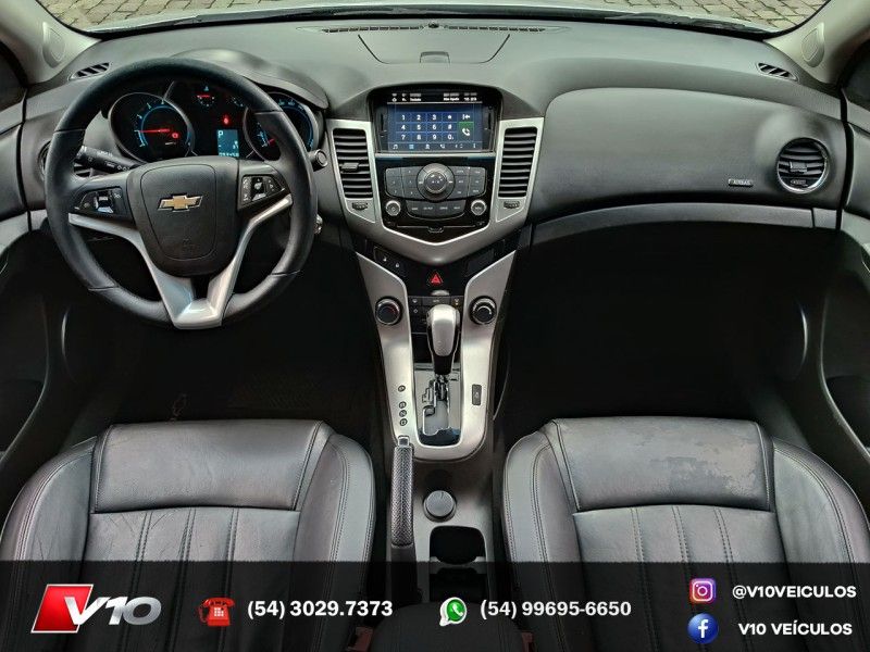 CHEVROLET CRUZE 1.8 LT 16V 2014/2015 V10 VEÍCULOS CAXIAS DO SUL / Carros no Vale CHEVROLET CRUZE 1.8 LT 16V 2014/2015 V10 VEÍCULOS CAXIAS DO SUL / Carros no Vale