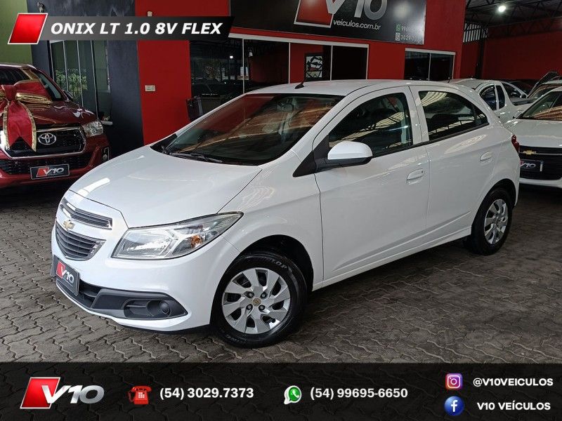 CHEVROLET ONIX 1.0 MPFI LT 8V 2013/2013 V10 VEÍCULOS CAXIAS DO SUL / Carros no Vale