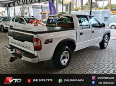 CHEVROLET S10 2.4 MPFI ADVANTAGE 4X2 CD 8V 2010/2011 V10 VEÍCULOS CAXIAS DO SUL / Carros no Vale
