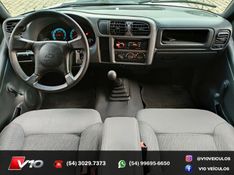 CHEVROLET S10 2.4 MPFI ADVANTAGE 4X2 CD 8V 2010/2011 V10 VEÍCULOS CAXIAS DO SUL / Carros no Vale