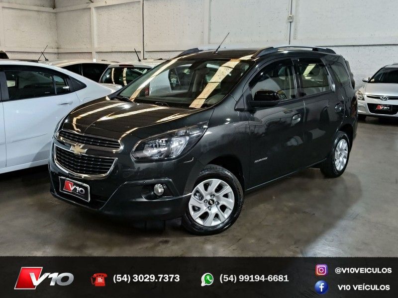 CHEVROLET SPIN 1.8 ADVANTAGE 8V 2017/2018 V10 VEÍCULOS CAXIAS DO SUL / Carros no Vale