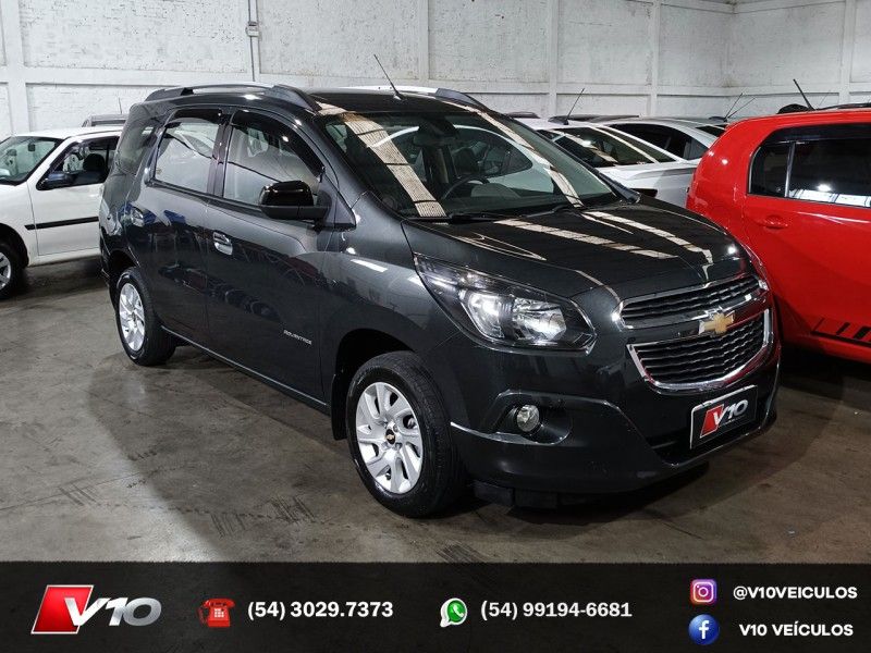 CHEVROLET SPIN 1.8 ADVANTAGE 8V 2017/2018 V10 VEÍCULOS CAXIAS DO SUL / Carros no Vale
