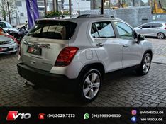 CHEVROLET TRACKER 1.8 MPFI LTZ 4X2 16V 2013/2014 V10 VEÍCULOS CAXIAS DO SUL / Carros no Vale