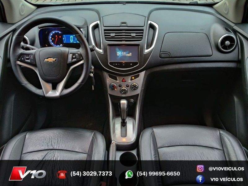 CHEVROLET TRACKER 1.8 MPFI LTZ 4X2 16V 2013/2014 V10 VEÍCULOS CAXIAS DO SUL / Carros no Vale