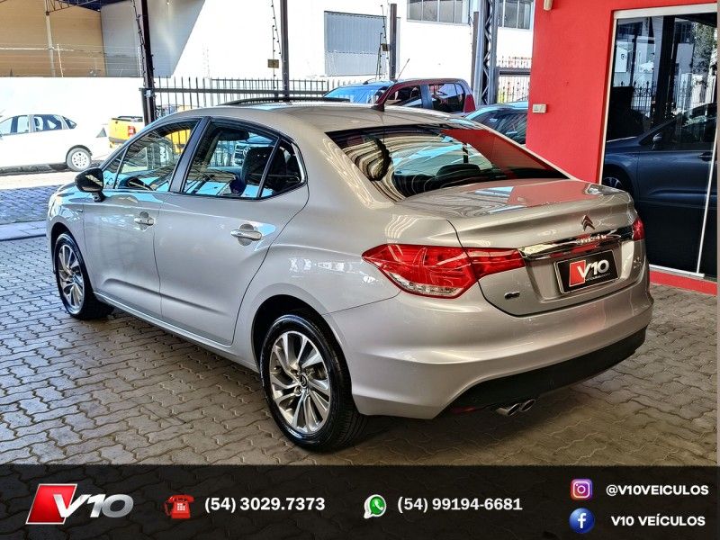 CITROËN C4 LOUNGE 1.6 EXCLUSIVE 16V TURBO 2015/2016 V10 VEÍCULOS CAXIAS DO SUL / Carros no Vale