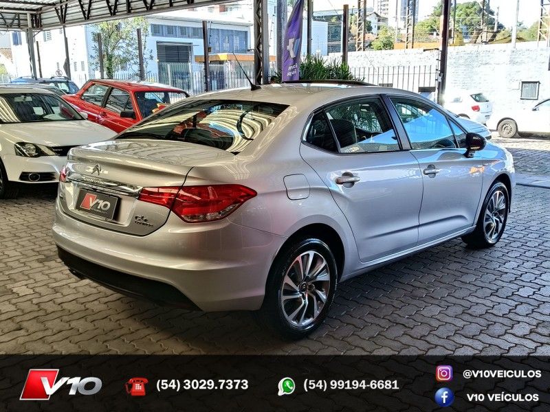 CITROËN C4 LOUNGE 1.6 EXCLUSIVE 16V TURBO 2015/2016 V10 VEÍCULOS CAXIAS DO SUL / Carros no Vale