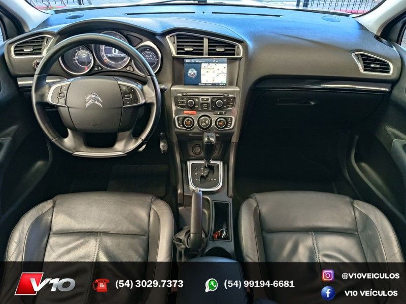 CITROËN C4 LOUNGE 1.6 EXCLUSIVE 16V TURBO 2015/2016 V10 VEÍCULOS CAXIAS DO SUL / Carros no Vale