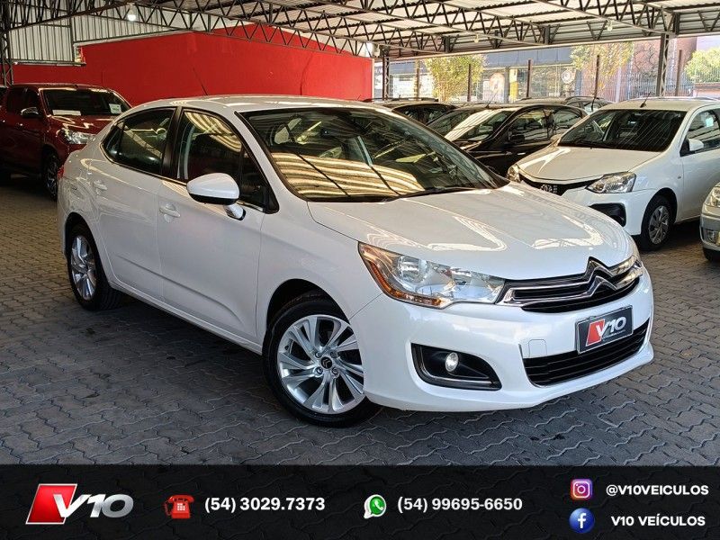 CITROËN C4 LOUNGE 2.0 MPFI TENDANCE 16V 2013/2014 V10 VEÍCULOS CAXIAS DO SUL / Carros no Vale