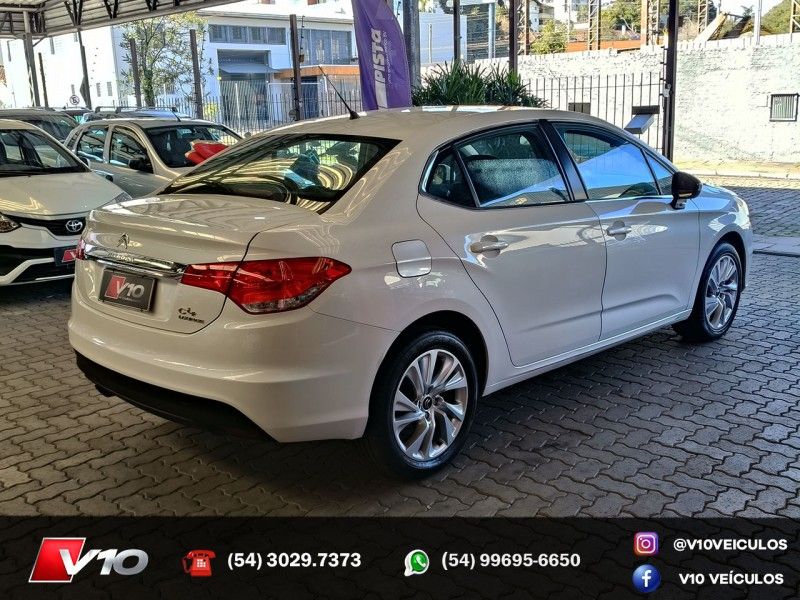 CITROËN C4 LOUNGE 2.0 MPFI TENDANCE 16V 2013/2014 V10 VEÍCULOS CAXIAS DO SUL / Carros no Vale