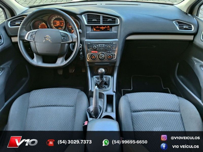CITROËN C4 LOUNGE 2.0 MPFI TENDANCE 16V 2013/2014 V10 VEÍCULOS CAXIAS DO SUL / Carros no Vale