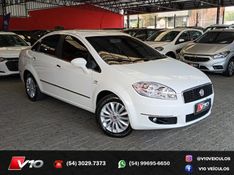 FIAT LINEA 1.8 ESSENCE 16V AUTOMATIZADO 2012/2013 V10 VEÍCULOS CAXIAS DO SUL / Carros no Vale