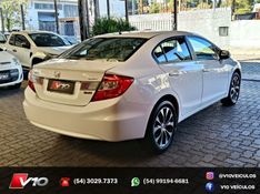 HONDA CIVIC 2.0 LXR 16V 2014/2015 V10 VEÍCULOS CAXIAS DO SUL / Carros no Vale