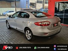 RENAULT FLUENCE 2.0 DYNAMIQUE 16V 2012/2013 V10 VEÍCULOS CAXIAS DO SUL / Carros no Vale