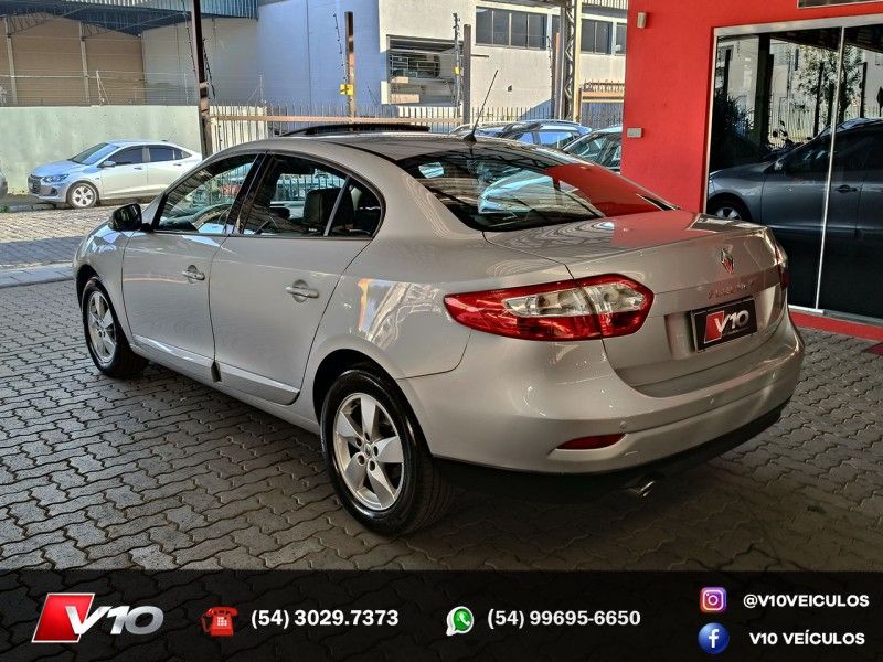 RENAULT FLUENCE 2.0 DYNAMIQUE 16V 2012/2013 V10 VEÍCULOS CAXIAS DO SUL / Carros no Vale RENAULT FLUENCE 2.0 DYNAMIQUE 16V 2012/2013 V10 VEÍCULOS CAXIAS DO SUL / Carros no Vale